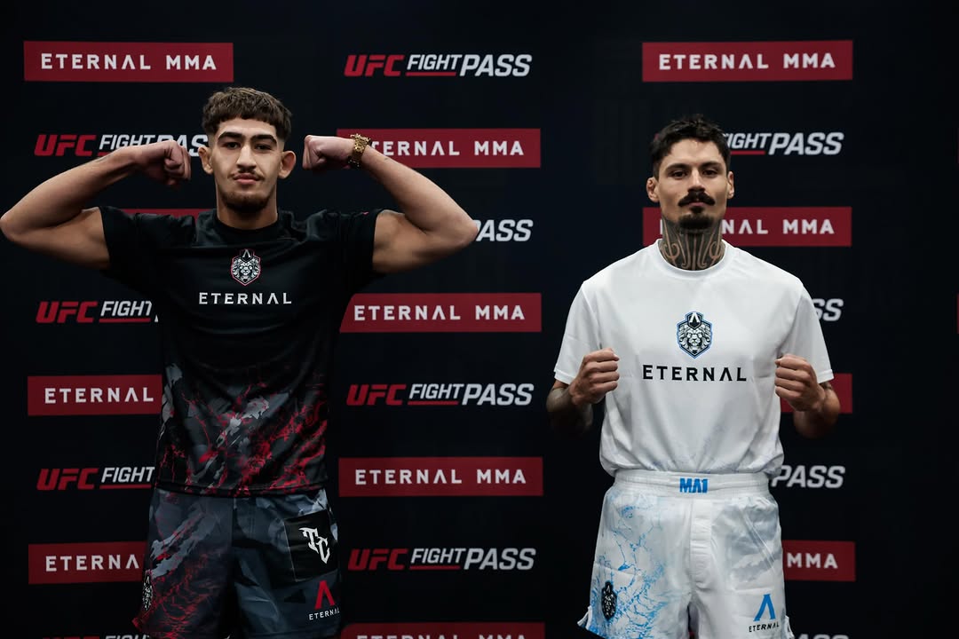 Weigh-in face off, wide